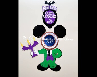 Haunted Mansion Butler Magnet with Family Plaque for Cruise Door