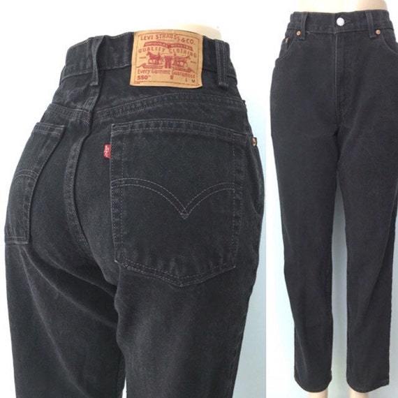 black vintage levis mom jeans