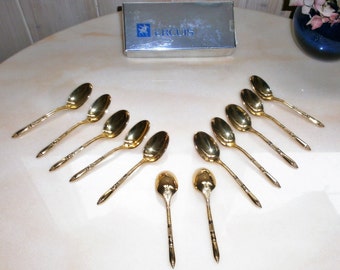 ERCUIS 12 Moka Spoons Silver plated covered with gold Russian Model-Ercuis 12 Cuillères à Moka en Métal blanc recouvert Or "Russe"