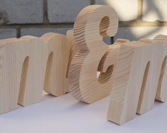 MR and MRS Sign, Free Standing Wedding Table Signs, Mr&Mrs Wooden Letters, Wedding Table Centerpiece Decor