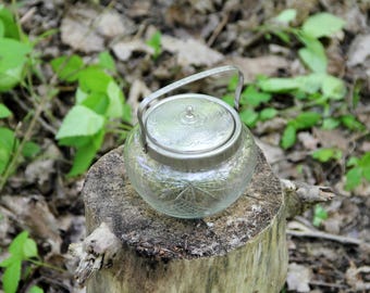 Vintage glass sugar bowl Sugar pot Sugar box Soviet tableware Antique houseware Floral ornament threaded glass Faceted glass Old sugar bowl