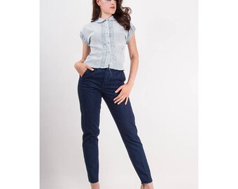 1940s blouse / Vintage baby blue rayon / Peter Pan collar and ruched inserts / Rhinestone buttons M