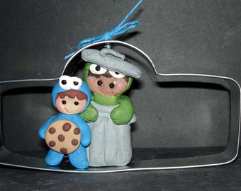 Monster Street Christmas Ornament Sign Garbage Can Cookies Metal Cookie Cutter Polymer Clay Milestone Cake Topper Chocolate Chip Costumes