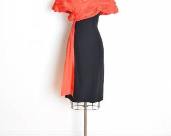 vintage 80s dress, 80s party dress, 80s prom dress, off shoulder dress, black red dress, red satin, short prom dress, 80s clothing, M medium