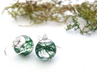 Moss Earrings. Sterling silver. Resin earrings. Moss jewelry. Nature jewellery. Forest earrings. Botanical earrings. Woodland. OCEAN PETALS