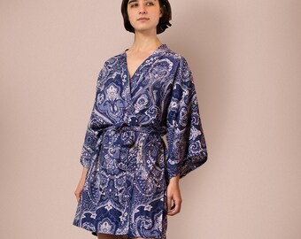 maternity robe, maternity gown, maternity hospital gown, paisley robe, getting ready wedding, bridesmaid bathrobes, pregnancy robe