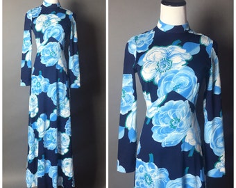 Vintage 70s dress / 1970s dress / floral dress / Maxi dress / hippie dress M5116