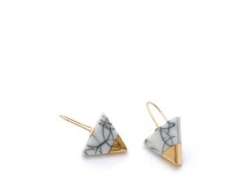 Gold Marble earrings, Porcelain earrings, White minimalist earring, geometric triangle earrings, Minimalist jewelry, gold dipped earrings