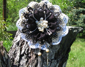 Pearl brooch Flower brooch Brooch pin Large brooch Boho Brooch Brooch with pearls Lace brooch Black White brooch Her Gift for mom Christmas