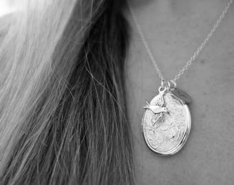Personalised Locket - Initial Locket - Monogram Locket - Silver Flower Locket - Custom Locket - Personalised Gift - Photo Locket - Picture.