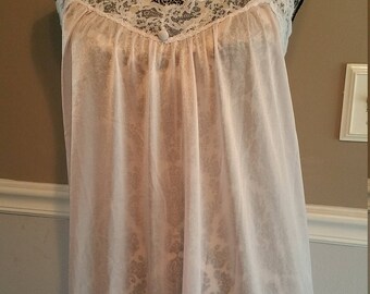 Vintage Nylon Nightie. Pink Nylon. Size M. Made inn USA