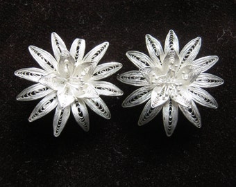 Delicate Filigree Flower Earrings 800 Silver*Two Tiered Flower Earrings with Stamens*Clip Earrings*KN*Vintage Earrings*Hand Crafted*1980's