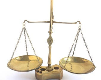 Brass Scale of Justice - Kitchen Scale - Balance Scale - Farmhouse Kitchen Decor - Farmhouse Decor - Brass Decor - Gold Decor