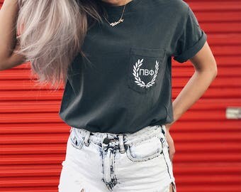 Pi Beta Phi Comfort Colors Laurel ΠΒΦ Unisex Pocket T-shirt