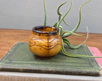 Pottery Planter Little Brown