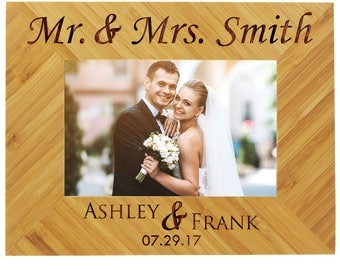 Personalized Wedding Frame, Wood Picture Frame, Custom Wedding Frame, Wedding Picture Frame, Personalized Frame Wedding, Newlywed Gift