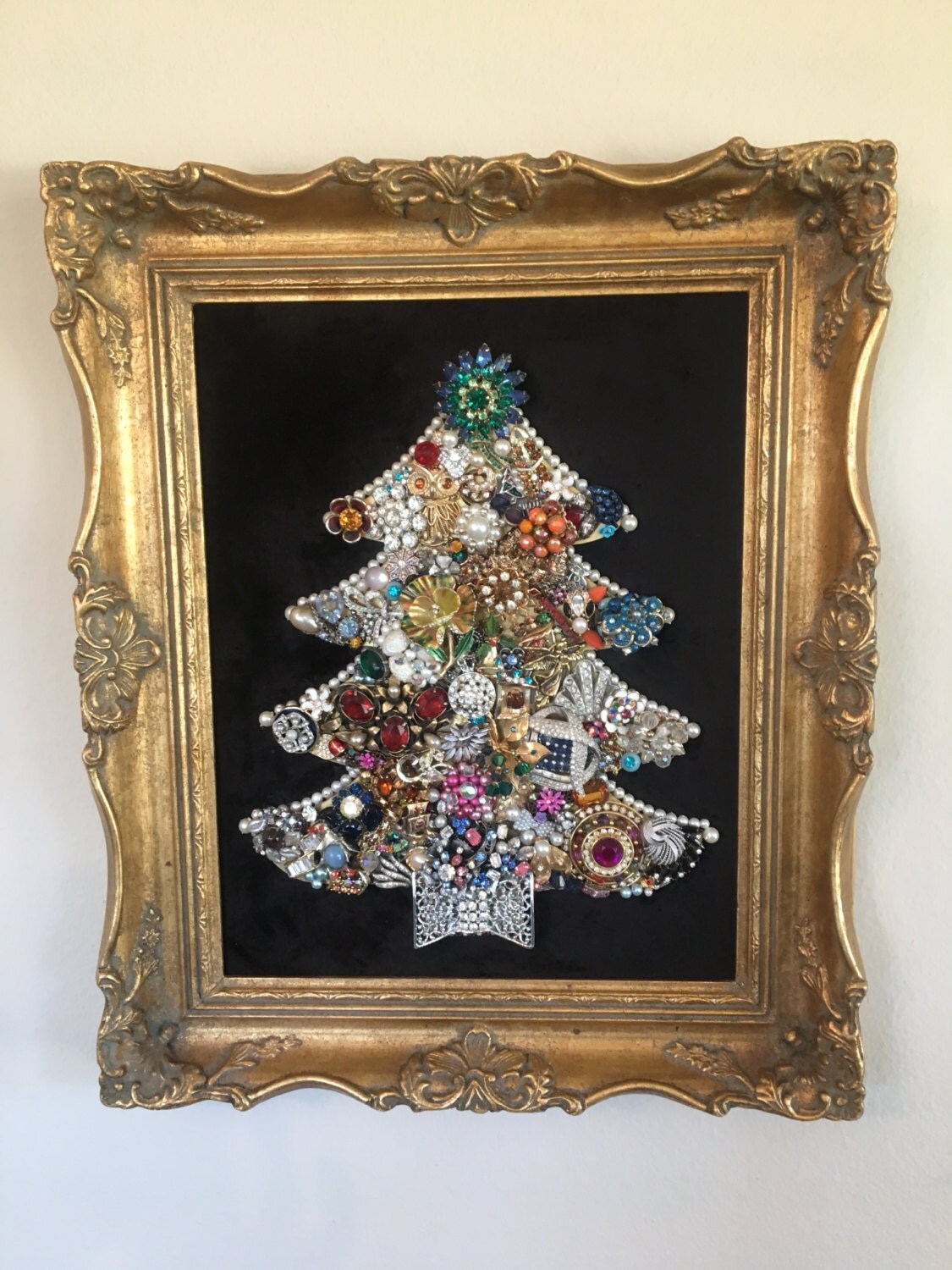 Framed Vintage Jewelry Christmas Tree 12