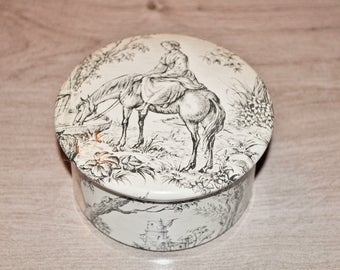 Decorated metal box