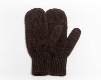 Premium quality yak down mittens - dark chocolate