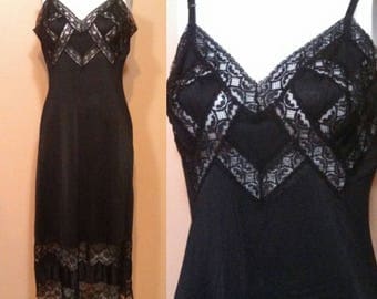 Van Raalte Gown Slip ~ Van Raalte black lace slip / Geometric cut out lace ~ full slip ~ Nylon slip ~ Gothic Beauty
