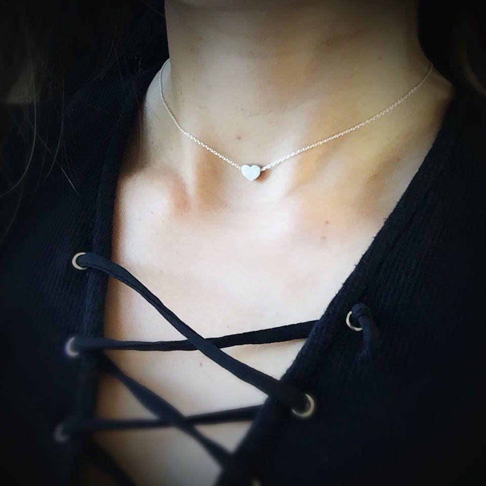 Silver Heart Choker Necklace - Dainty Choker Necklace/Tiny Heart Necklace/ Silver Choker Necklace/ Minimal Heart Necklace/ Jewelry for Mom