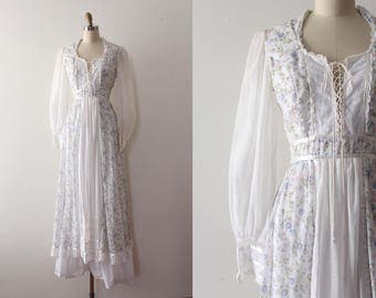 vintage Gunne Sax 1970s dress // 70s designer blue floral peasant dress