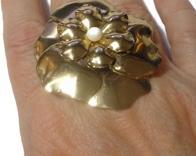 FREE SHIPPING Large floral cocktail ring, statement ring, Size 10, middle or pointer finger ring, gold flower with white faux pearl center