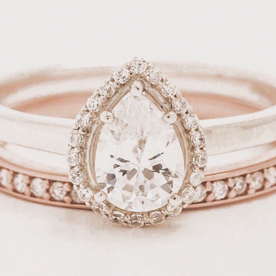 Unique Halo Engagement Ring - Jewelry Designs