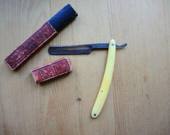 Antique Barber's Solingen KUKRI Straight Razor / like Ivory or bone color bakelite Handle Razor / shaving tool in box / collectible razor