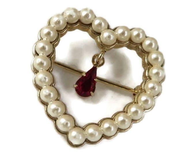 AVON Heart Brooch Faux Pearl Heart Brooch Vintage Pin Dangling Rhinestone Heart Pin 1980s Jewelry