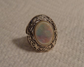 Mother of Pearl and Sterling Silver Filligree Ring - size 6