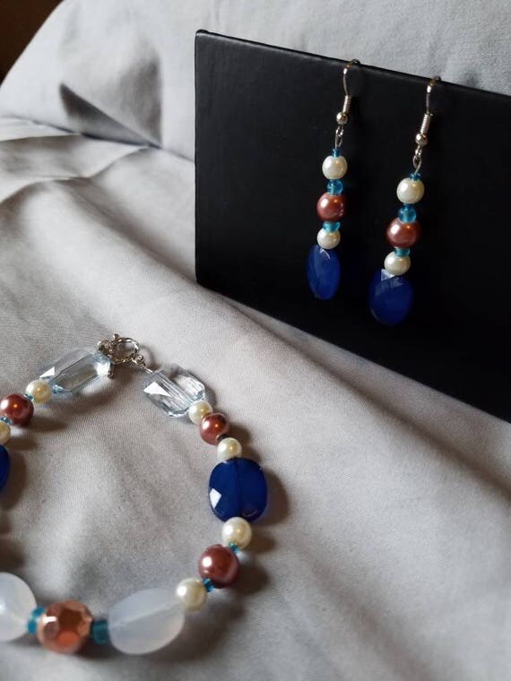 Beautiful Beaded Dangle Earrings and Bracket Set