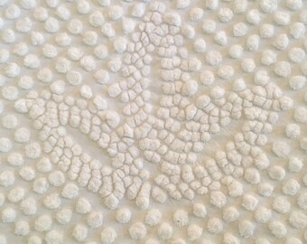 Cutter White Chenille Bedspread with Raised Three Leaf Flowers and Big Puffs on Plush Pops