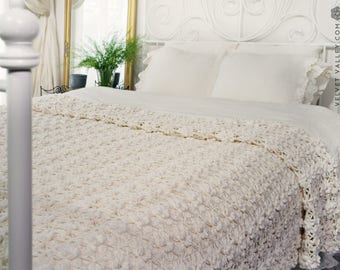 Zinnia Hand-stitched Cotton Bedspread main image 0