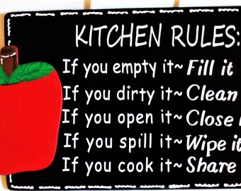 APPLE Kitchen Rules SIGN Wall Hanger Hanging Plaque Handcrafted Hand Painted Country Wood Crafts Decor