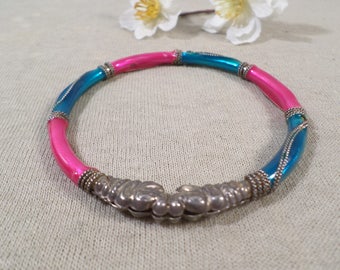 Beautiful Vintage Gold Tone Ornate Enamel Bangle Bracelet DL#2582