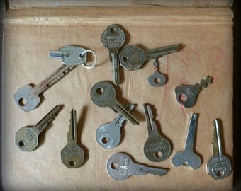 Vintage car keys | Etsy