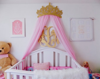 Bed Canopy Crown Wall Decor in Silver With White Sheer Panels