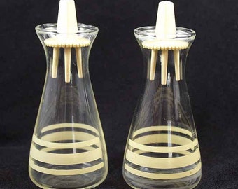 Pyrex Salt & Pepper Shaker, Vintage, Stripe Design, Off White Stripe Salt and Pepper Set