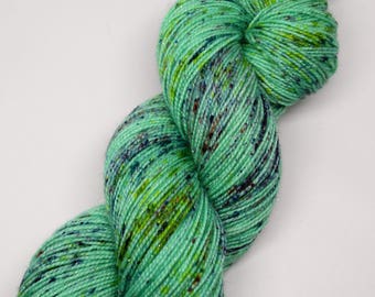 hand dyed yarn, hand painted yarn, handpainted yarn, superwash merino yarn, sock yarn, kettle dyed yarn, fingering, speckled yarn, speckles