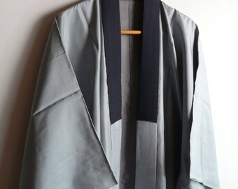 Men's under kimono - silk - Japanese vintage - blue-gray - Ukiyoe woodcut by Hiroshige - WhatsForPudding #2133c
