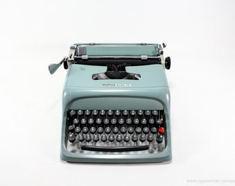 Perfect working typewriter - OLIVETTI STUDIO 44 typewriter - 1950s vintage typewriter - working office typewriter - qwerty