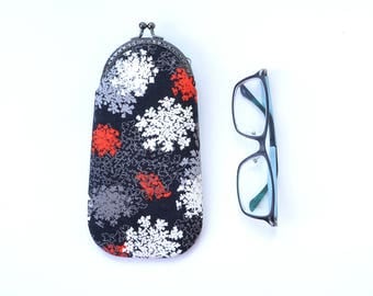 Soft eyeglass case, eyeglass holder, fabric eyeglass case, sunglasses case, etui, eyewear, black minimalist, parsley, wildflower print, red