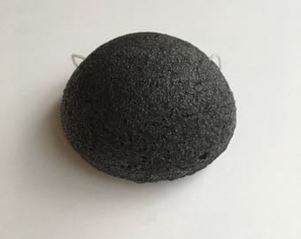 Konjac Facial Sponge infused with Bamboo Charcoal - Vegan - Chemical Free