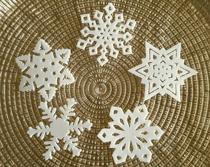 Extra Thick Edible Snowflake Cake, Cupcake, Cookie and Oreo Toppers - Precut Wafer Paper