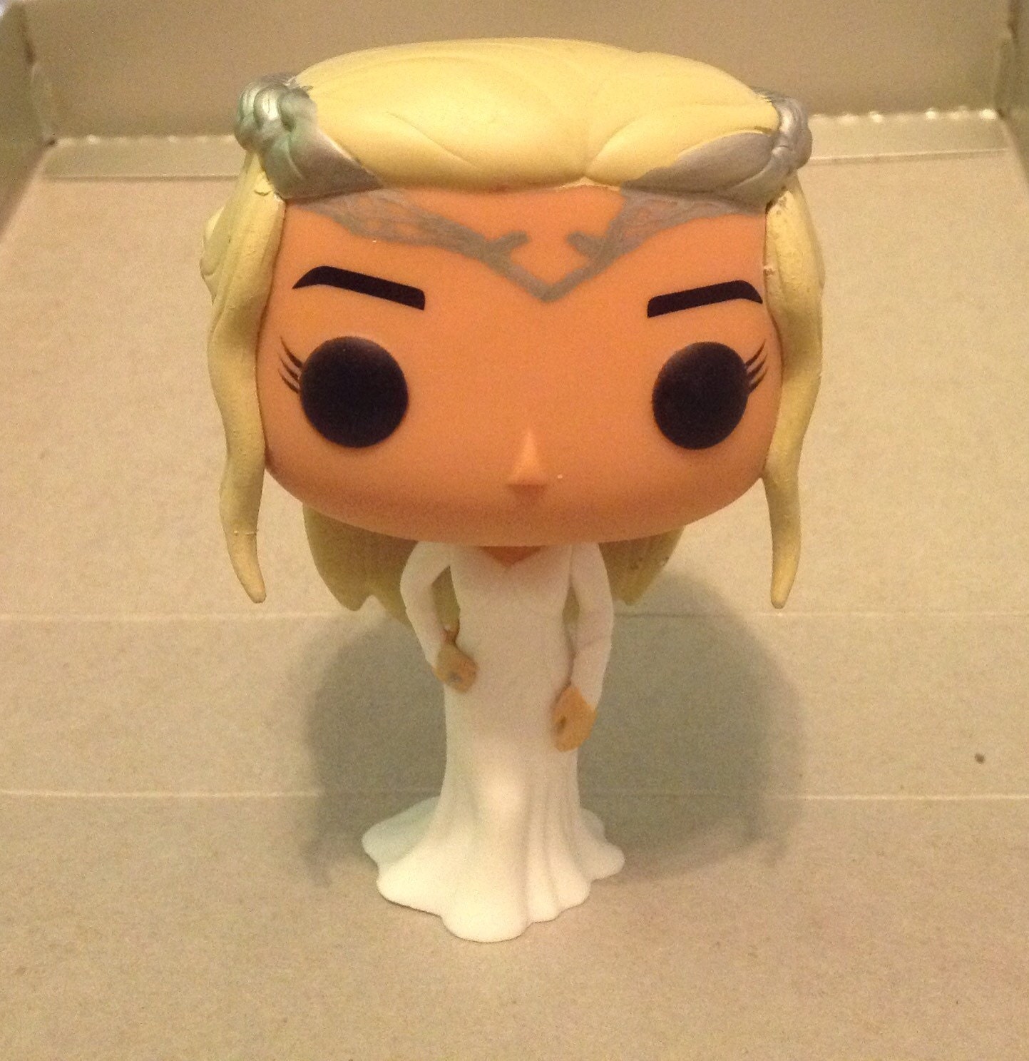 galadriel pop figure