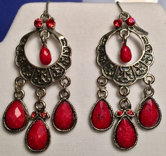 Red Stone Dangle Earrings