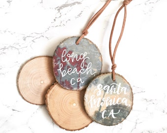 Hand Lettered Wood Slice Photo Ornaments + FREE PERSONALIZATION