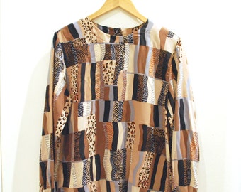 Vintage Woman's Alfred Dunner's 80's Animal print blouse, leopard print, abstract print, 80s style, Size 12 (MW-197)