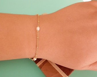 bridesmaid gift dainty pearl bracelet bridesmaid bracelet rose gold bracelet wedding bracelet gold rosary bracelet pearl rosary bracelet